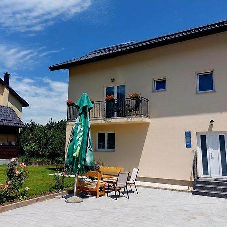 Katarica Hotel Korenica Exterior photo